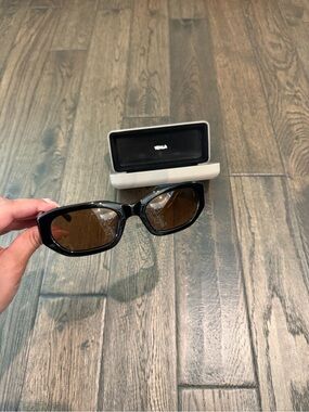 VEHLA Black Frame Brown Lens Sunglasses